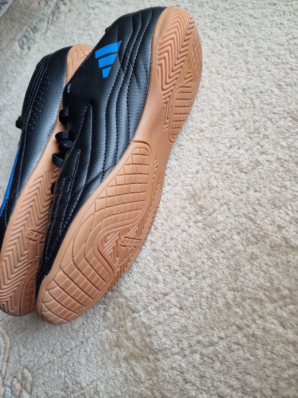Adidas Scarpe per ragazzi:  Adidas Hallenschuhe – Usato da Arbon venduto da len_7mtx 3