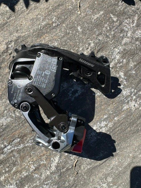 Sram Pezzi di ricambio: SRAM RED AXS Schaltwerk - RD-RED-E-E1 – Usato da Masein venduto da caviezel-motorsport 2