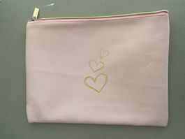 trousse imprimée coeur, idéale pour l'été!