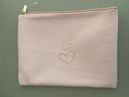 trousse imprimée coeur, idéale pour l'été!