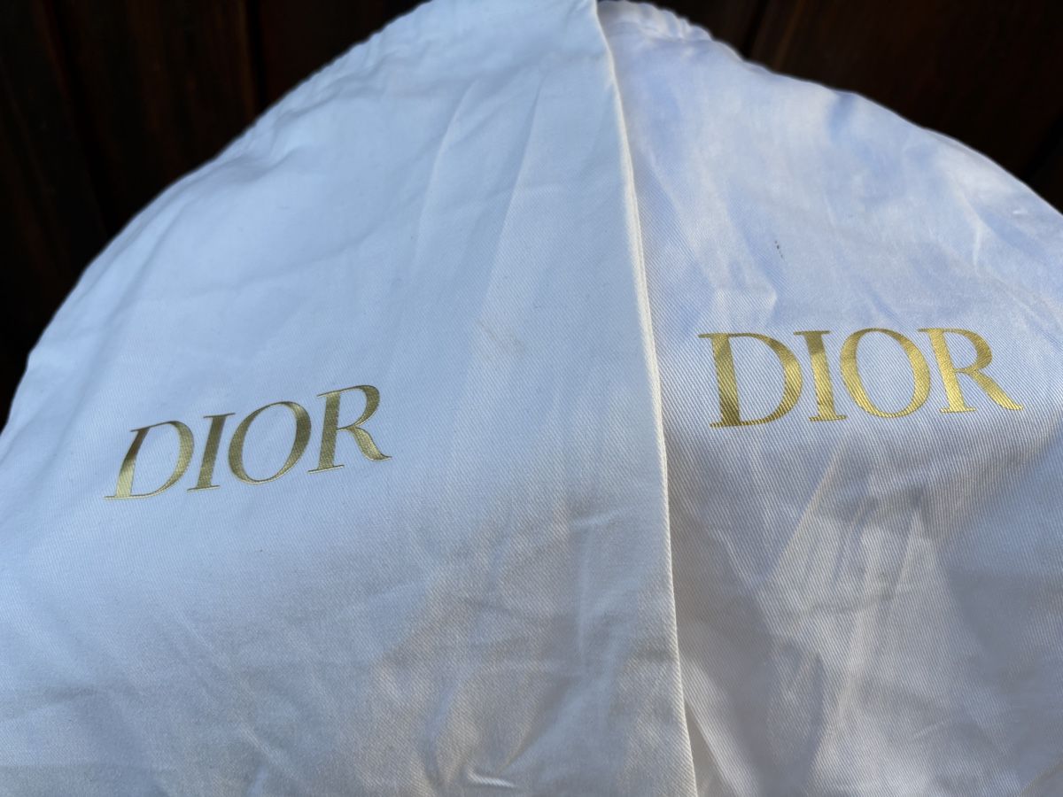 Dior Chaussures femmes: Dior Sneaker ID Weiss Leder Grösse 39,5  – D'occasion à Oberwil BL par daniellea_k 8