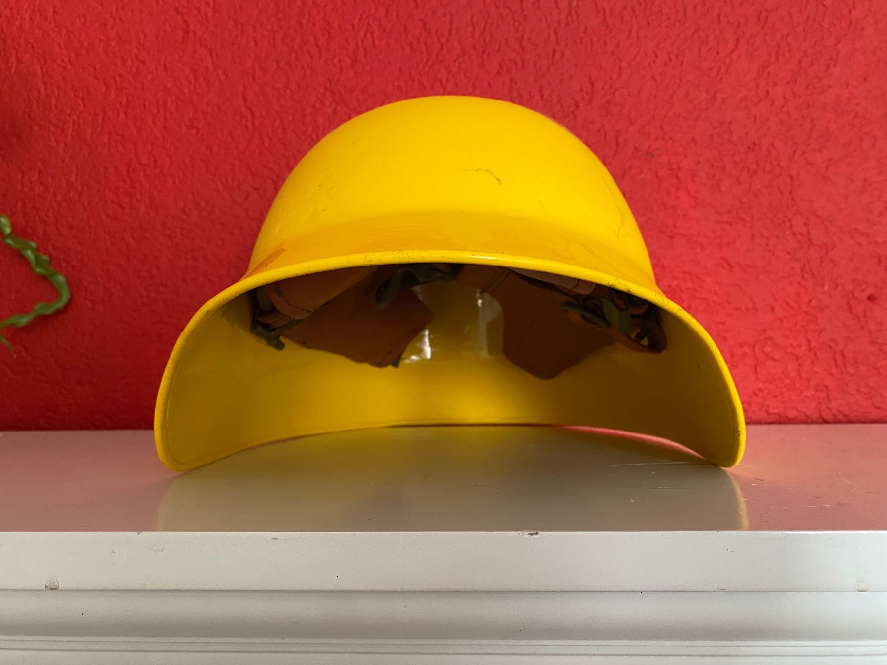 Antike Kleidung & Accessoires: Stahlhelm – Neu und originalverpackt aus Zäziwil von Emlea 2