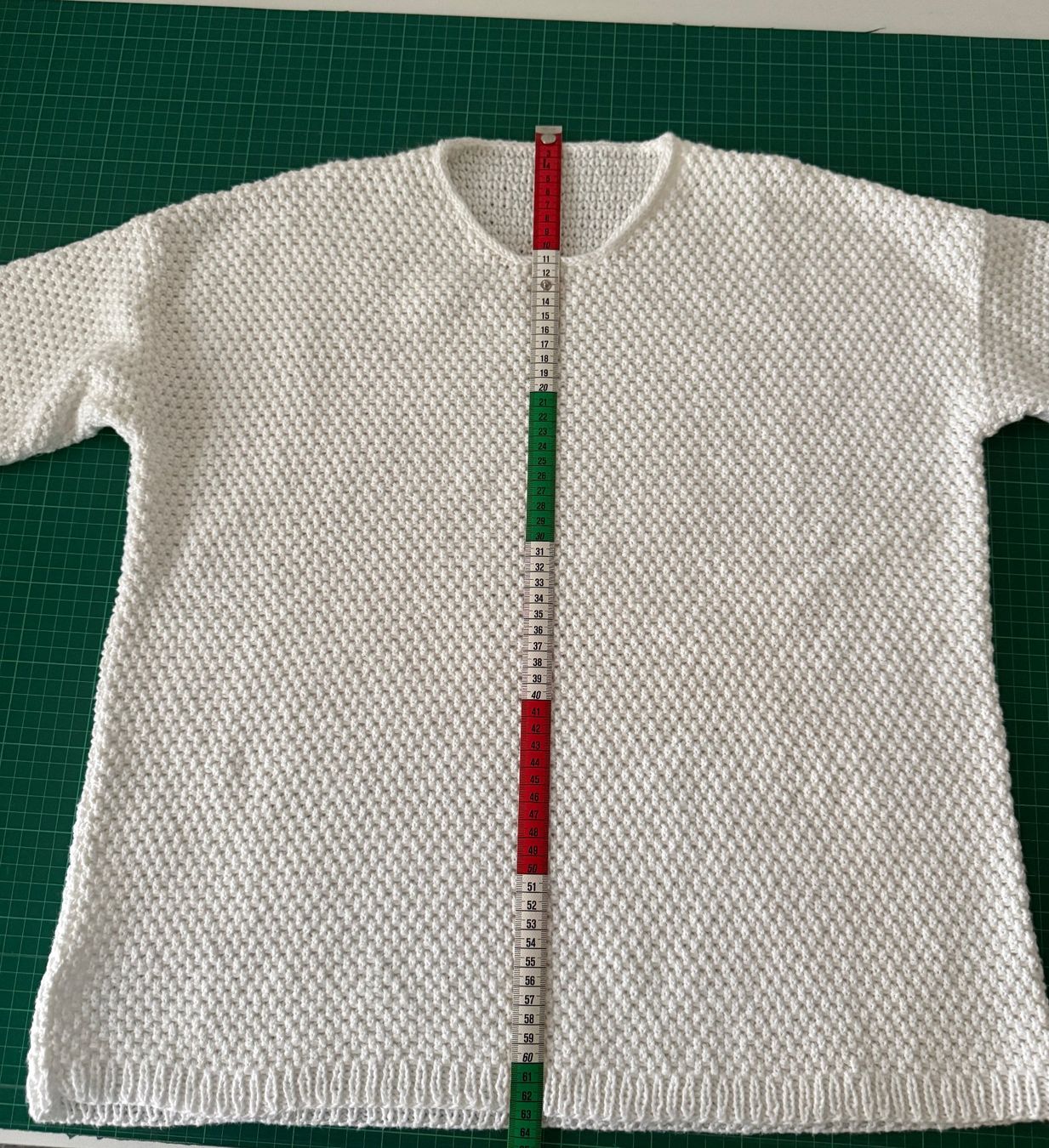 Maglioni & Felpe: Handgestrickter Damenpullover, ca. Grösse 42 – Usato da Flawil venduto da Ddorian 2