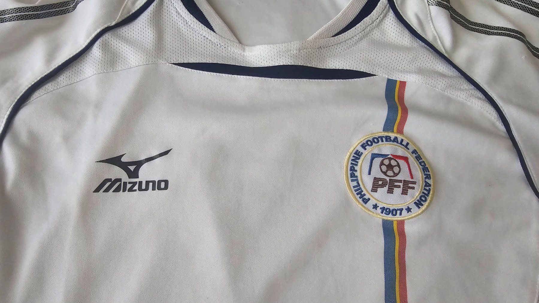 Mizuno Canottiere & Pantaloni: Maillot football Philippine – Usato da St-Prex venduto da sebgav 1