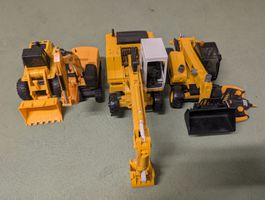 Baumaschinen Set CAT Modelle 4 Stück gebrauchter Zustand