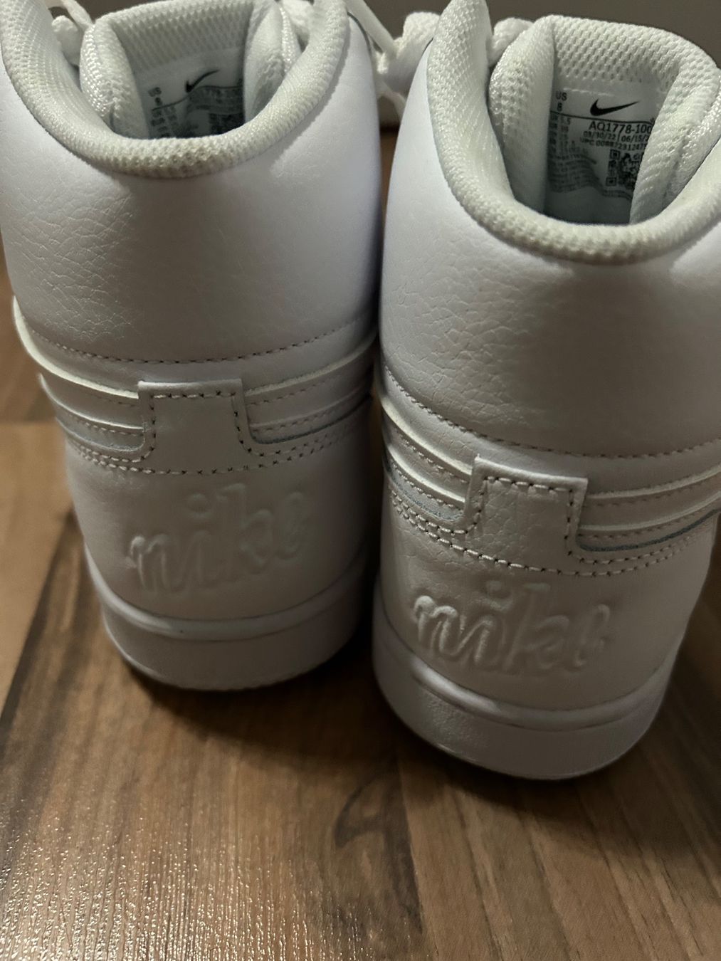 Scarpe da uomo: Nike Mid sneaker – Usato da Oberurnen venduto da simgug 3