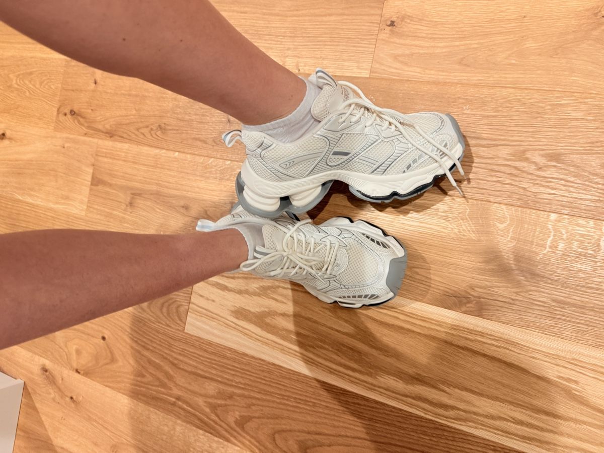 Scarpe da uomo: Schuhe Sneaker Grösse 42/43 – Nuovo (secondo la descrizione) da Dotzigen venduto da White_Warrior 9