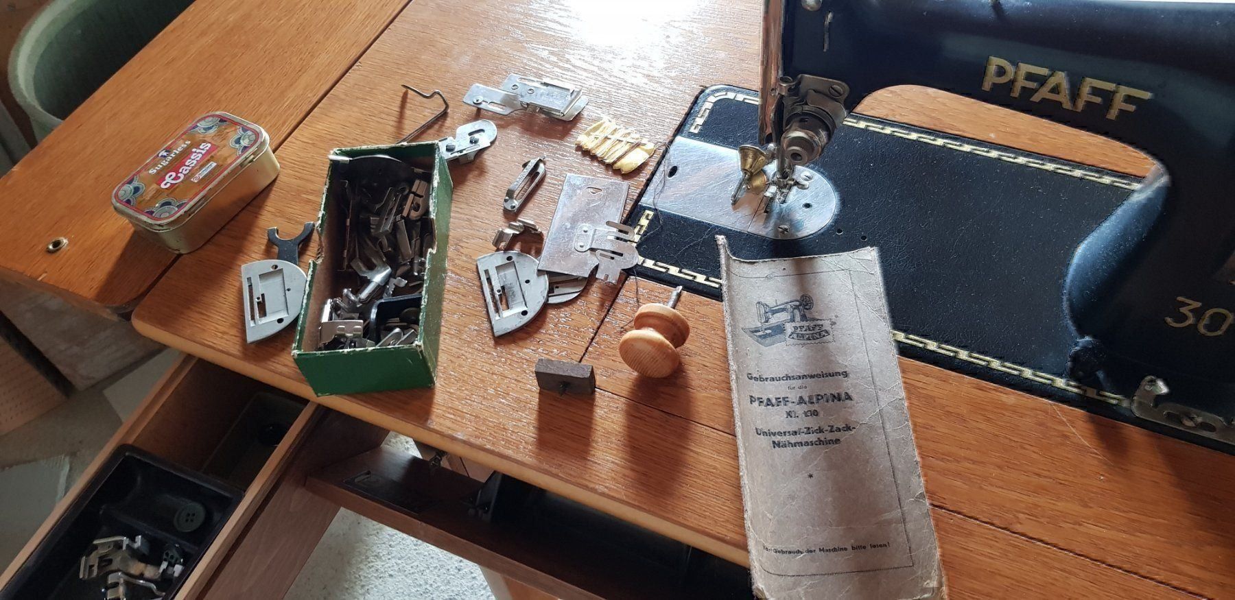 Pfaff Macchine da cucire: Pfaff Nähmaschine Versenkbar – Usato da Zuchwil venduto da Beppe_25.3 2
