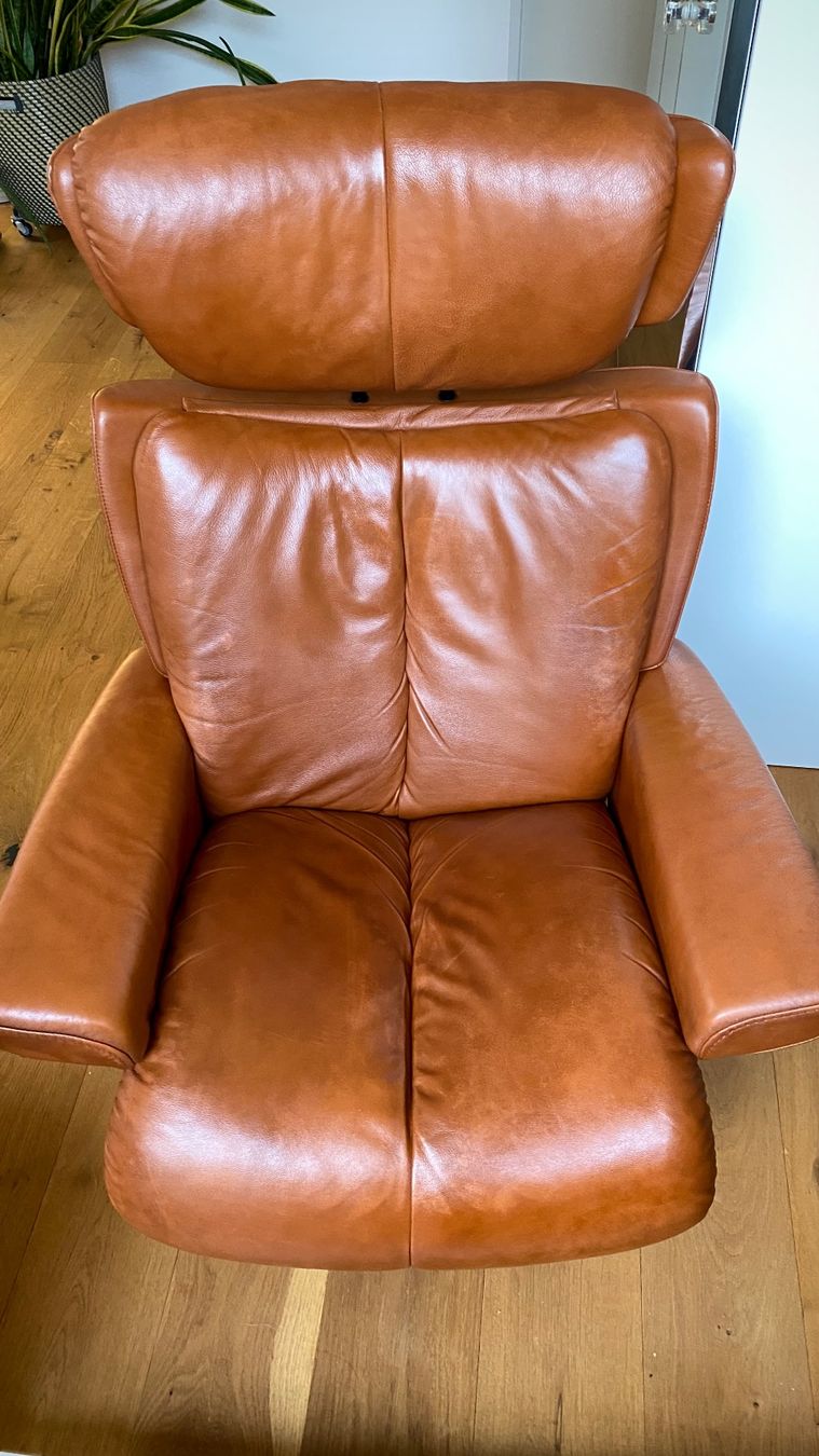 Stressless Poltrone: (NP 5000+) Stressless® Magic Relax Sessel Größe S mit Hocker – Usato da Rorbas venduto da Samayo_ 8