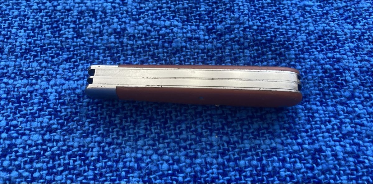 Schweizer Armee Coltelli tascabile: Couteau Militaire Suisse de 1933 – Usato da Genève venduto da Felix1945 7