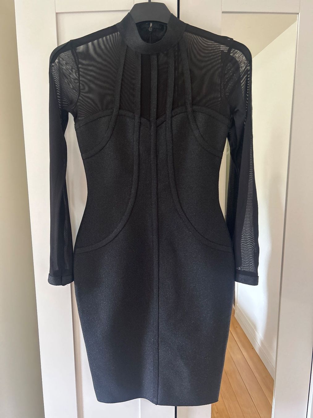 Vestiti: Bandage Kleid Typ Hervé Léger mit Mesh-Einsätzen, Grösse S – Nuovo (secondo la descrizione) da Frauenfeld venduto da bal_88zr