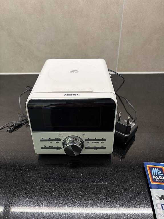 Medion Réveils: Radio réveil CD – D'occasion à Martigny par jcj_j2fb