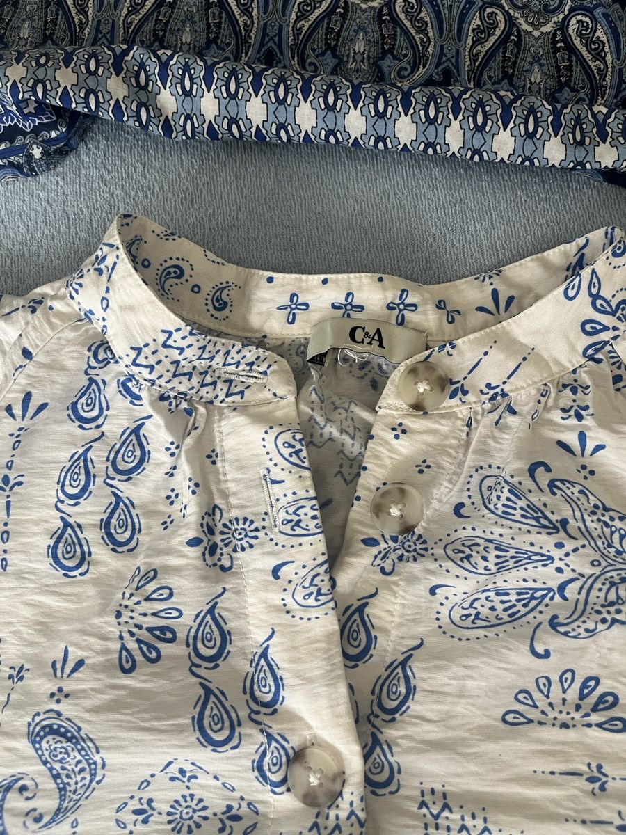 Lotti di vestiti: 3 Blusen mit Muster Damen gute Zustand – Usato da Olten venduto da sae_82z2 4