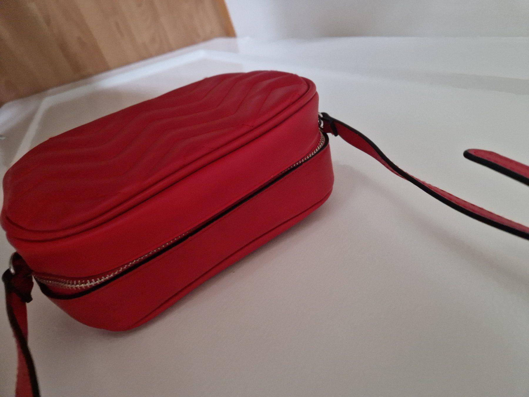 Borse da donna: Tasche rot – Nuovo (secondo la descrizione) da Däniken SO venduto da ali_z5pd 3