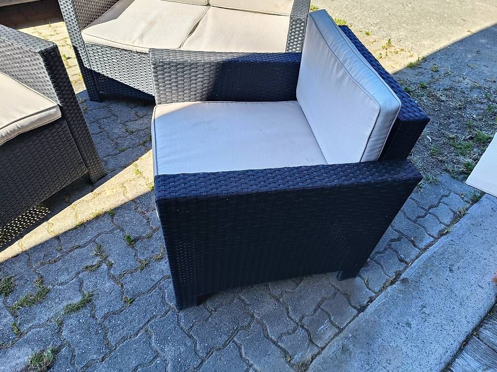 Set di tavolo e panche: Gartenmöbel-Set – Usato da Münchenbuchsee venduto da Filou82