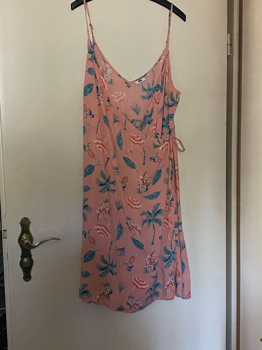 We Vestiti: Sommerkleid – Usato da Gretzenbach venduto da Cantate