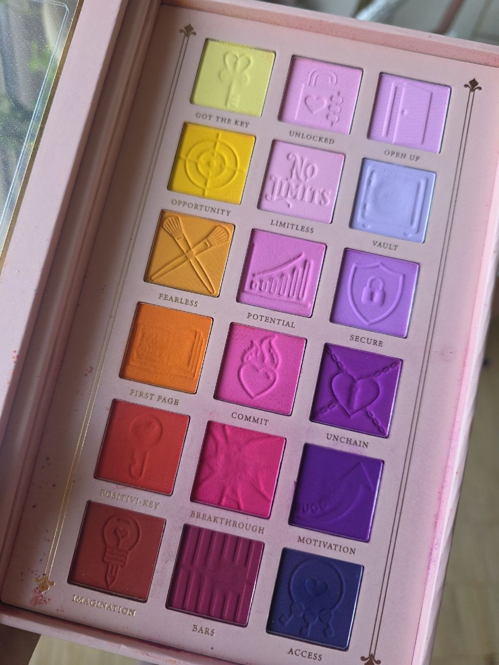 Make-up: P.Louise Palette - Unlock Your Creativity – Gebraucht aus Uster von mikedizzy84 2