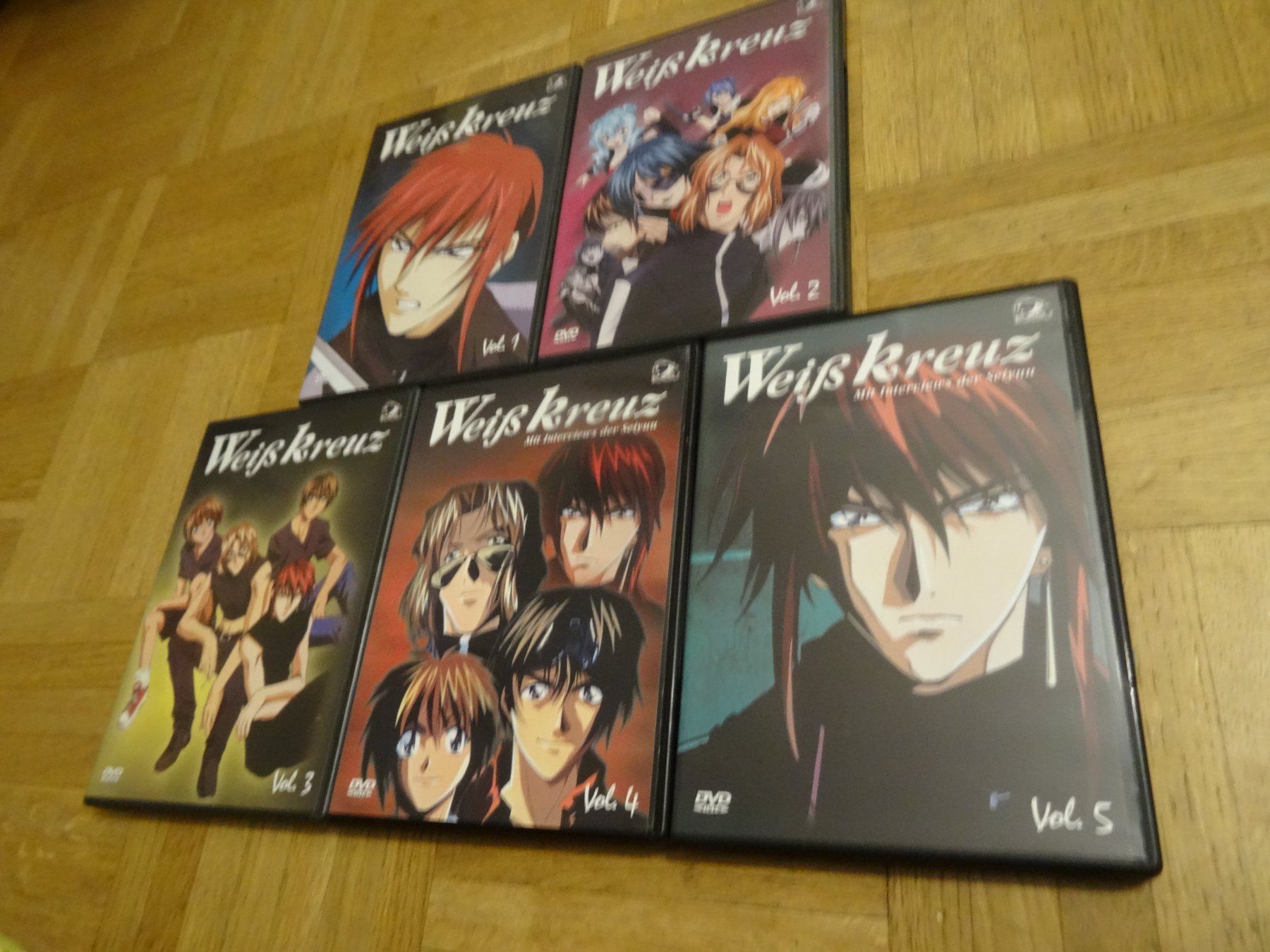 Tutti i DVDs: Weiss Kreuz - Vol. 1-5 DVD – Usato da Olten venduto da Disc-Verkauf
