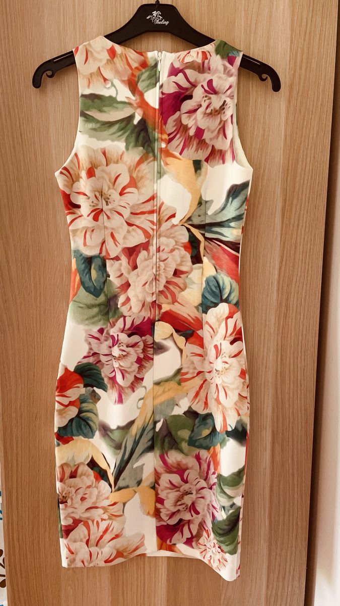 Vestiti: Robe Fleurie XS – Usato da Liebefeld venduto da fuoco-e-fiamma 1