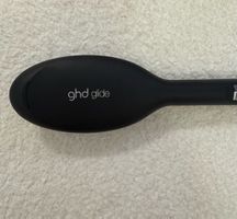 GHD Glide Glättbürste schwarz  / Hot Brush