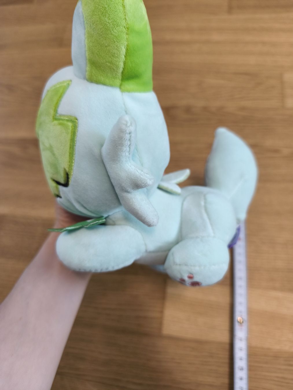 Pokémon Giocattoli: Neues Pokémon Sprigatito Plüschtier – Nuovo (secondo la descrizione) da Näfels venduto da ChocolateMuffin 2