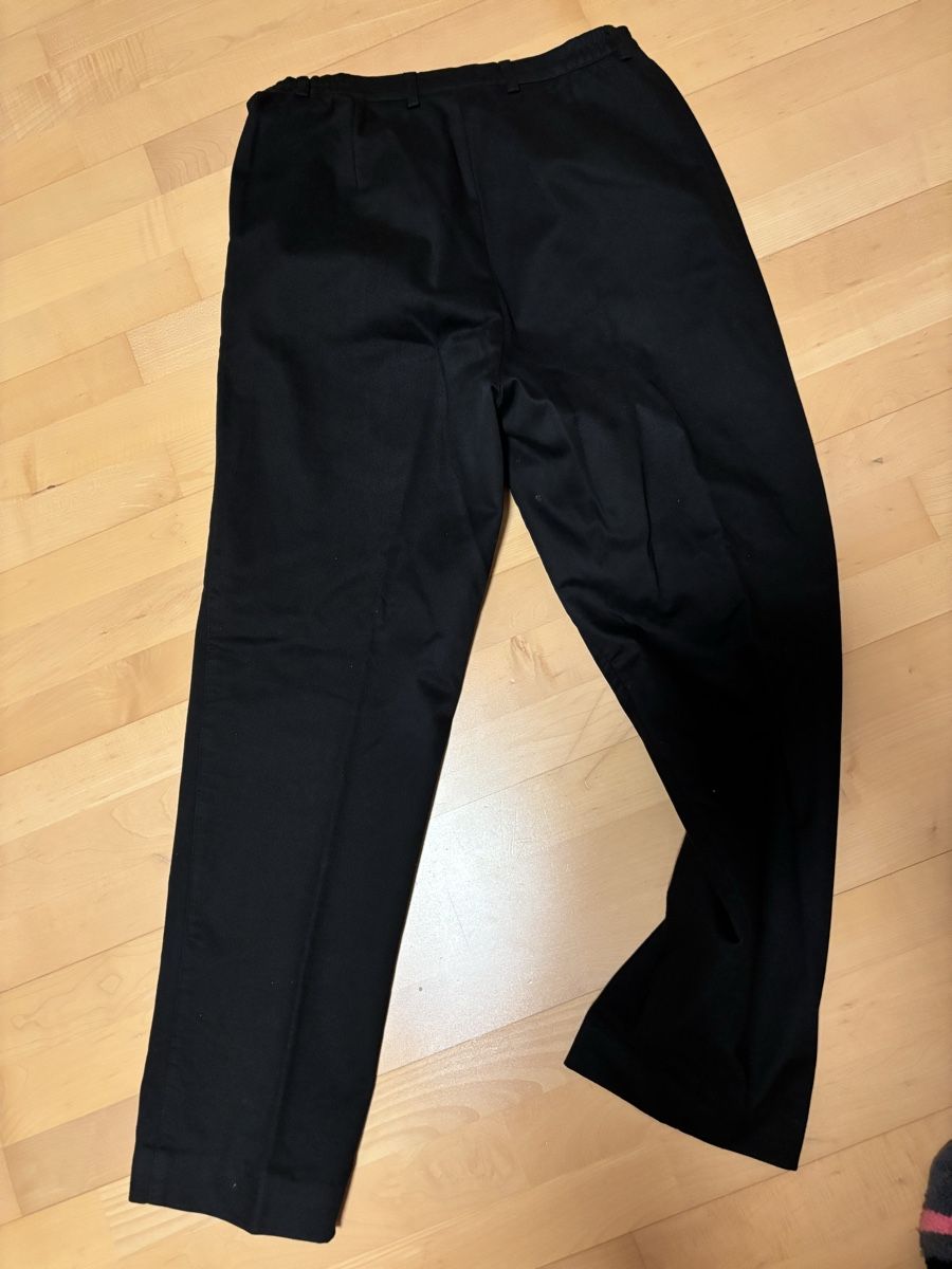 Pantaloni: Schwarze Hose Gr. 42 – Usato da Kesswil venduto da Branca-01 1