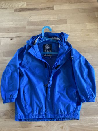 Sherpa Regenjacke Grösse 116, Neuwertig!