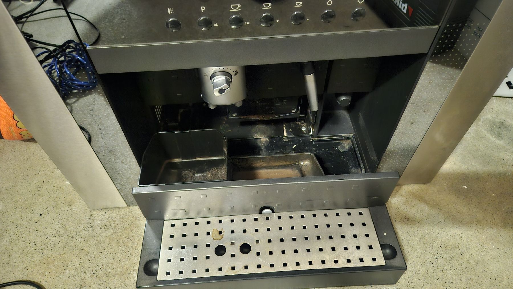 V-Zug Macchine per caffè & Macchine per espresso: V-Zug Supremo SL Espresso Machine – Difettoso da Sachseln venduto da laz_65cg 3