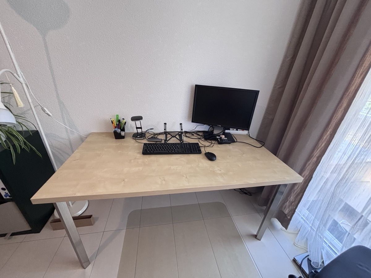 Scrivanie: Ikea Desk - Linnmon – Usato da Dübendorf venduto da Valou25 1