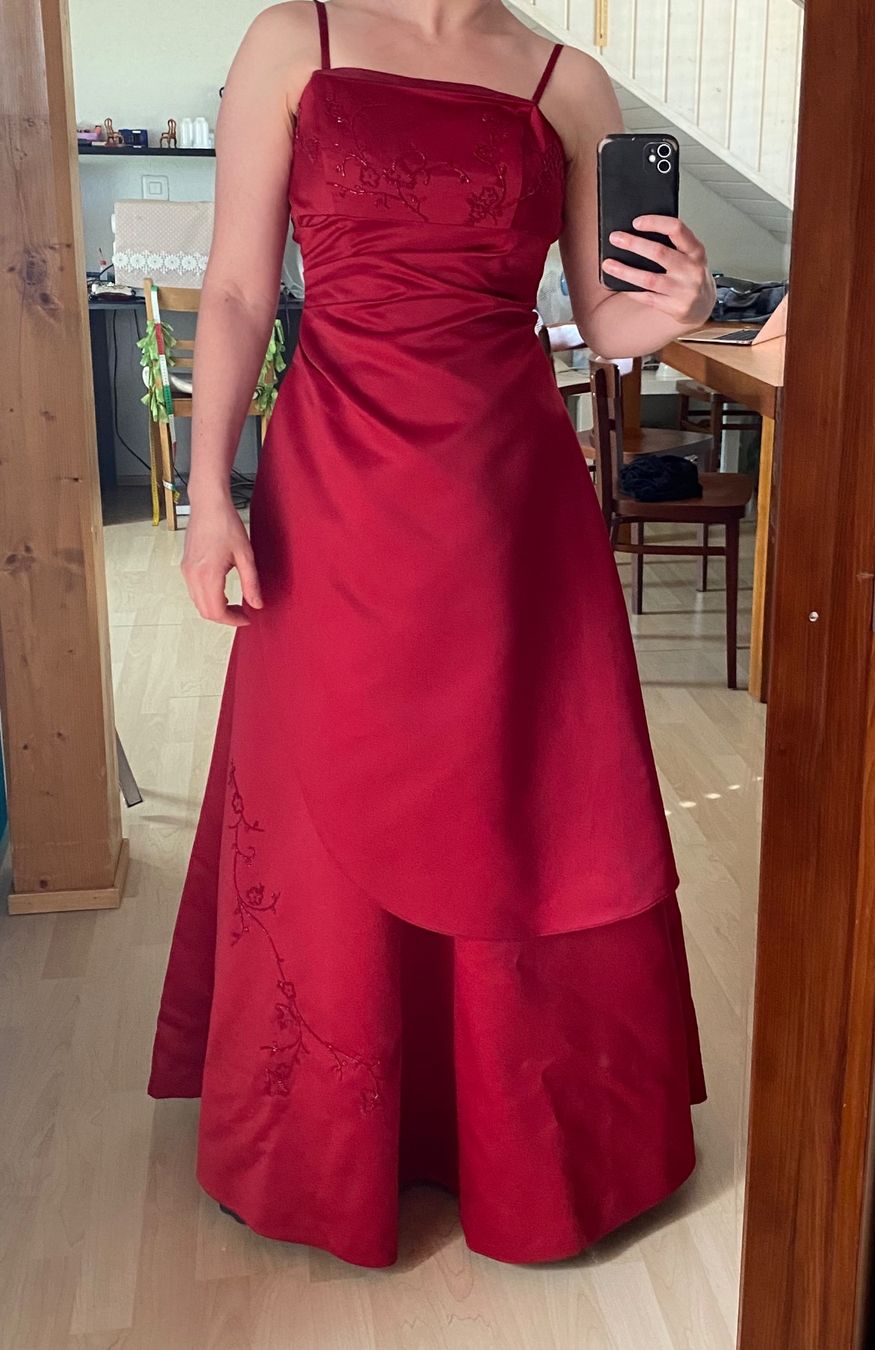 Vestiti: Rotes Abendkleid, Grösse 36 festlich & elegant – Usato da Bern venduto da LeaNu 8