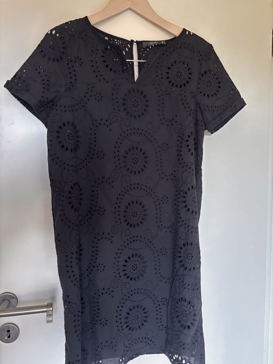 Hallhuber Vestiti: Robe dentelle noire Hallhuber – Usato da Winkel venduto da ninie_zh 3