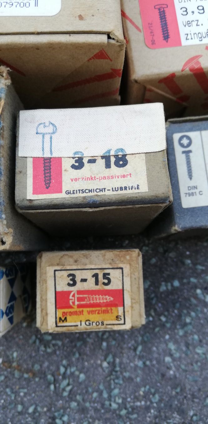 Alle Werkzeuge: Viele Schrauben in OVPs ab 1Fr. – Neu (gemäss Beschreibung) aus Thun von Matthias72 2