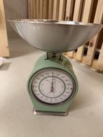 Kuechenwaage mit Schale grün guter Zustand