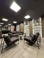 Luxus Sofa + 3 Sessel aus Echtleder (Custom Made)
