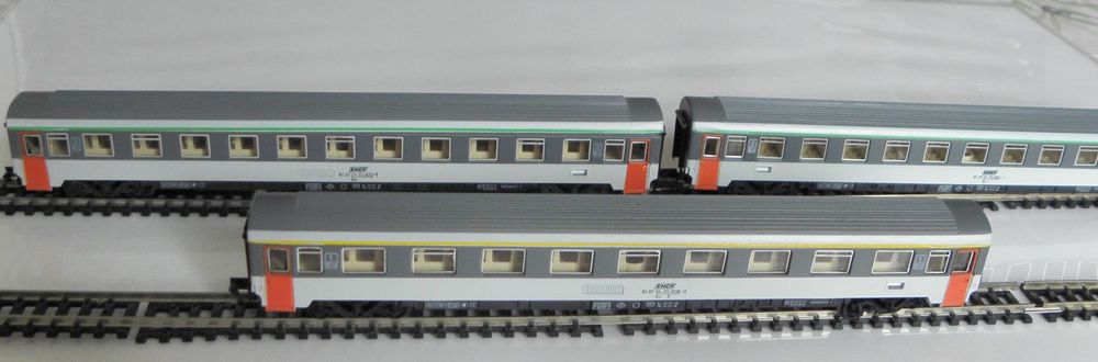 Transport de voyageurs wagon express B7D SNCF Ep.V 1:160