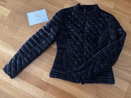 Guess Jacke Gr.S     Wie neu