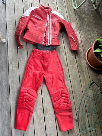Vintage Motorrad Lederkombi IXS rot