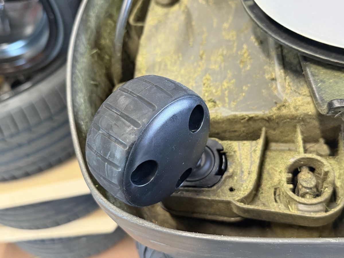Husqvarna Tagliaerba: Automower Husqvarna 305  – Usato da Courrendlin venduto da shopwheels 5