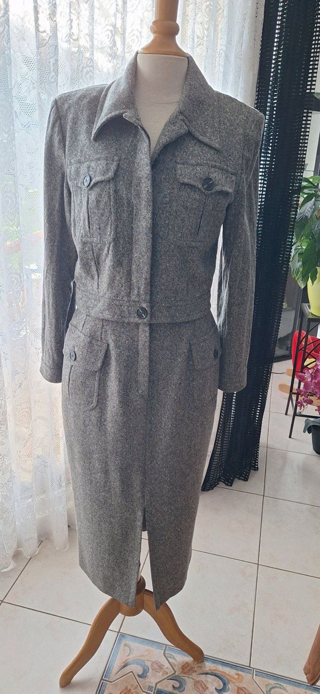 Saint Laurent Anzüge & Kostüme: Ensemble Yves-Saint-Laurent 38 – Gebraucht aus St-Triphon von Jldr0