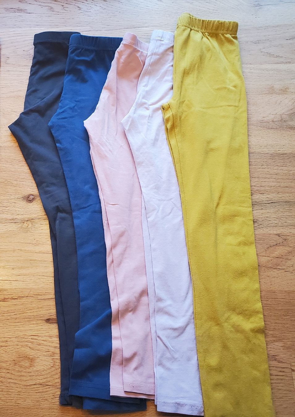 Collant & Leggings: 5x Leggings 122/ 128 – Usato da Näfels venduto da Mila0712 1