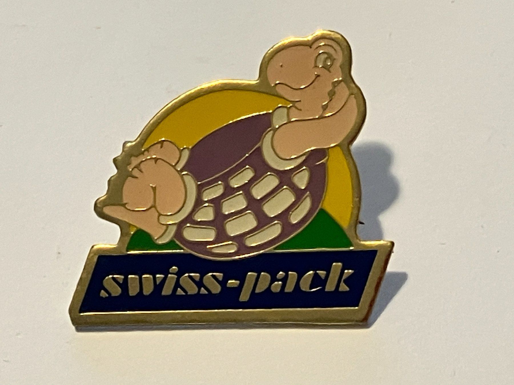 Placchette & Badge: 1 Pin Swiss Pack – Usato da Basel venduto da djwwpp