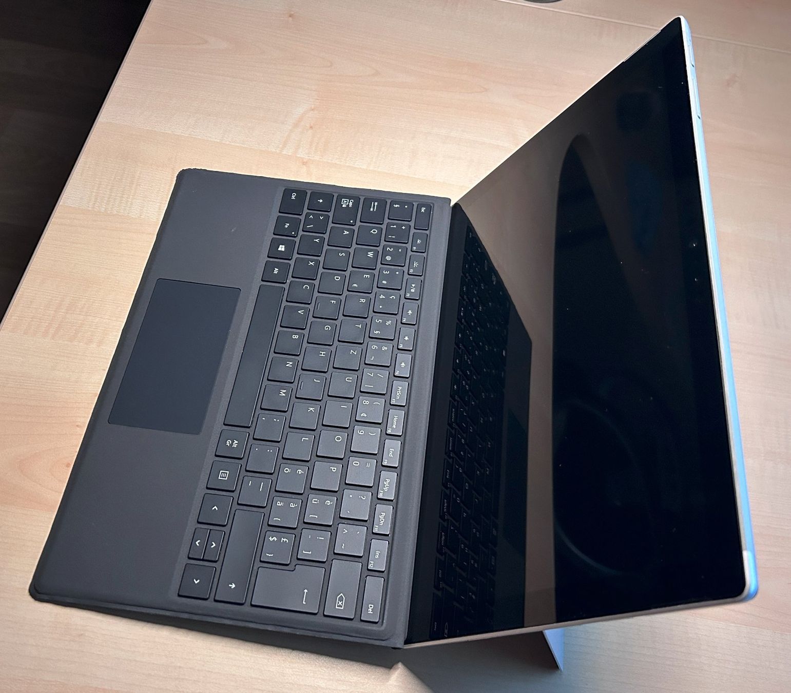 Microsoft Notebook: Microsoft Surface Pro Model 1796 i7 16 GB / 512 GB – Usato da Himmelried venduto da Postit 2