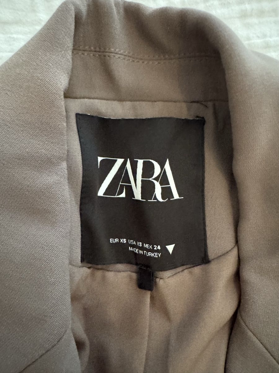 Zara Jacken: Cropped Blazer Zara Gr.XS – Gebraucht aus Aarau von beckywhite 1