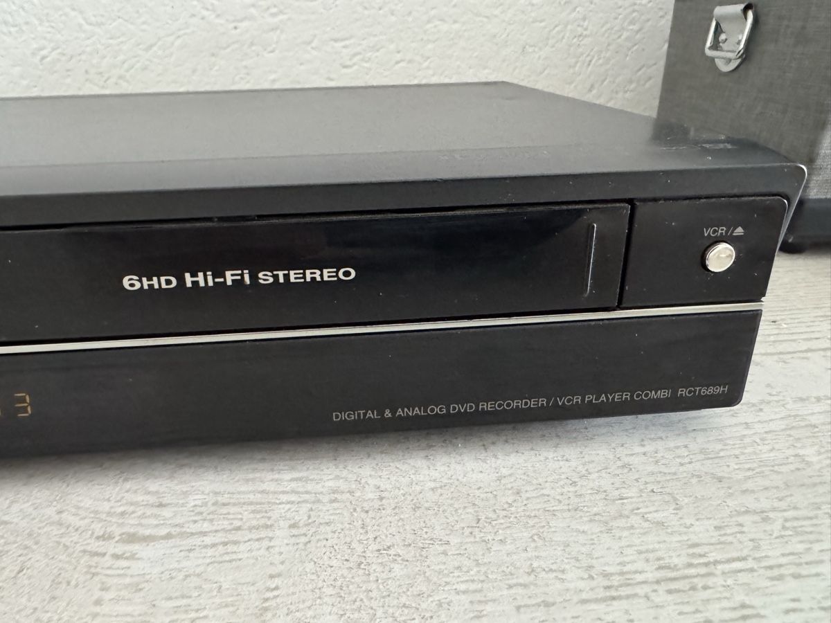 LG Registratori: LG rct689h vhs dvd recorder – Usato da Zunzgen venduto da milesdavis76 2