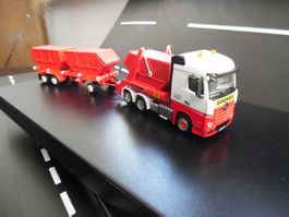 Herpa MB Um  Eigenbau Absetzkipper LKW  mit 3 Container 1:87
