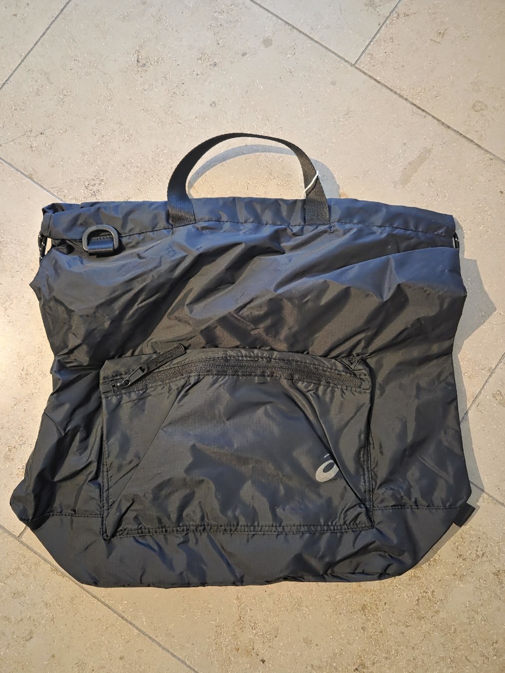 Asics Sacs à dos: Asics Lightweight Drawstring Backpack - Performance Black – Neuf avec emballage d'origine à Zürich par adibloech