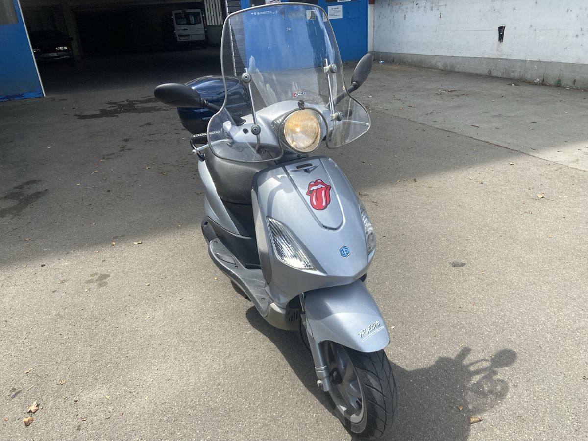 Piaggio Scooter: Vespa Piaggio fly 125 – Usato da Frauenfeld venduto da lodola1961 2