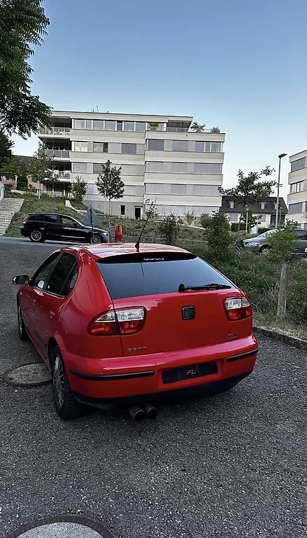 Automobili: Seat Leon 1.8T  – Usato da Pfäffikon ZH venduto da adi_7hgw 1