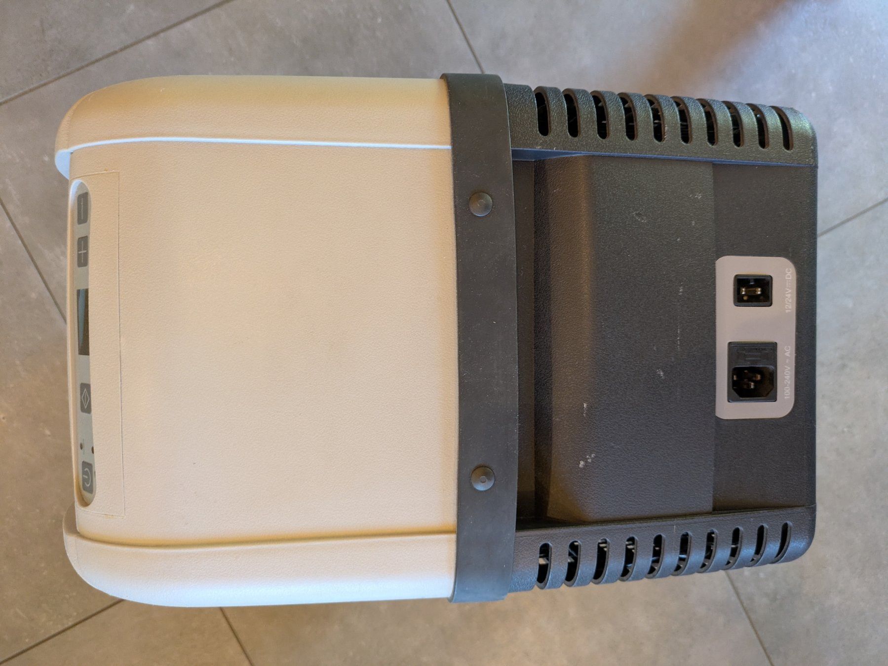 Dometic Frigoriferi & Refrigeratori: Dometic CF26 – Usato da Prez-Vers-Siviriez venduto da ollie79 3