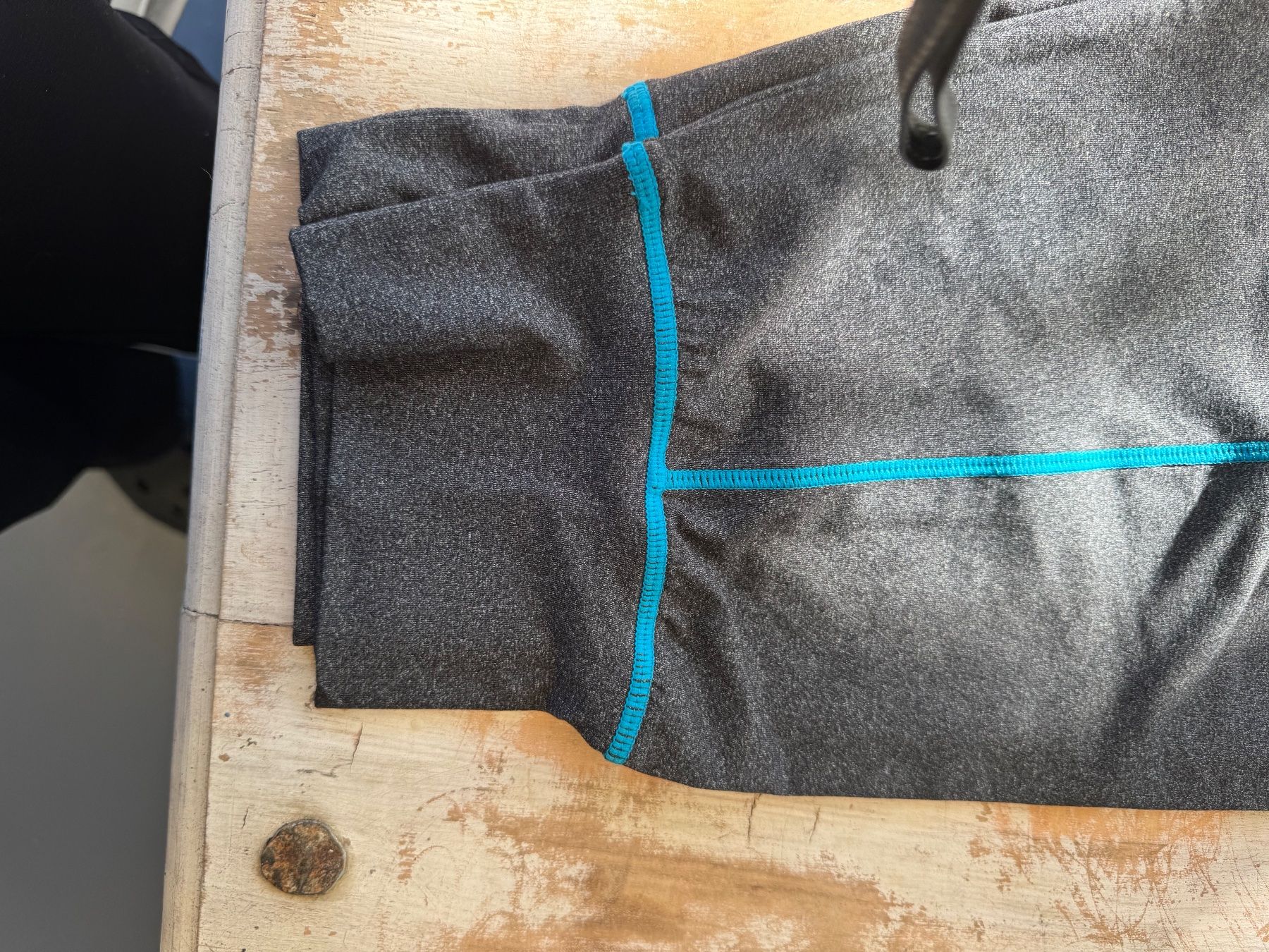Pantaloni: Zumba Hose L – Usato da Visp venduto da Pastis 1